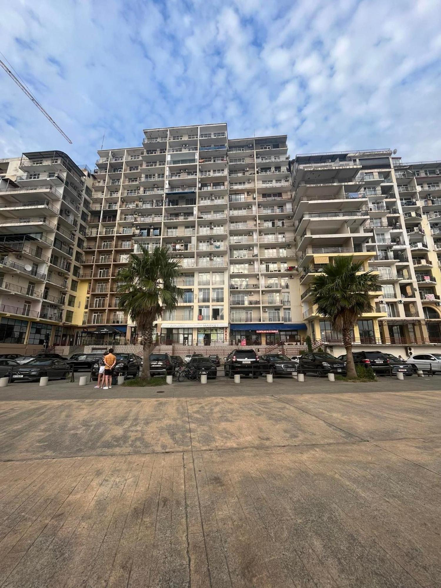 Blue Apartment Gonio Luaran gambar